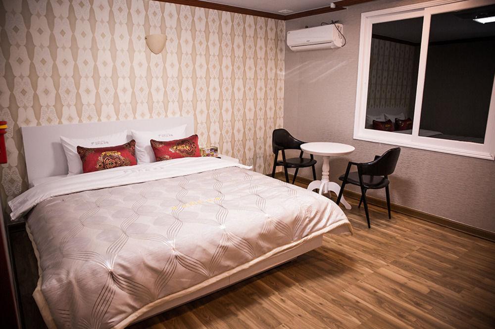 Picasso Motel Haeundae 釜山広域市 エクステリア 写真