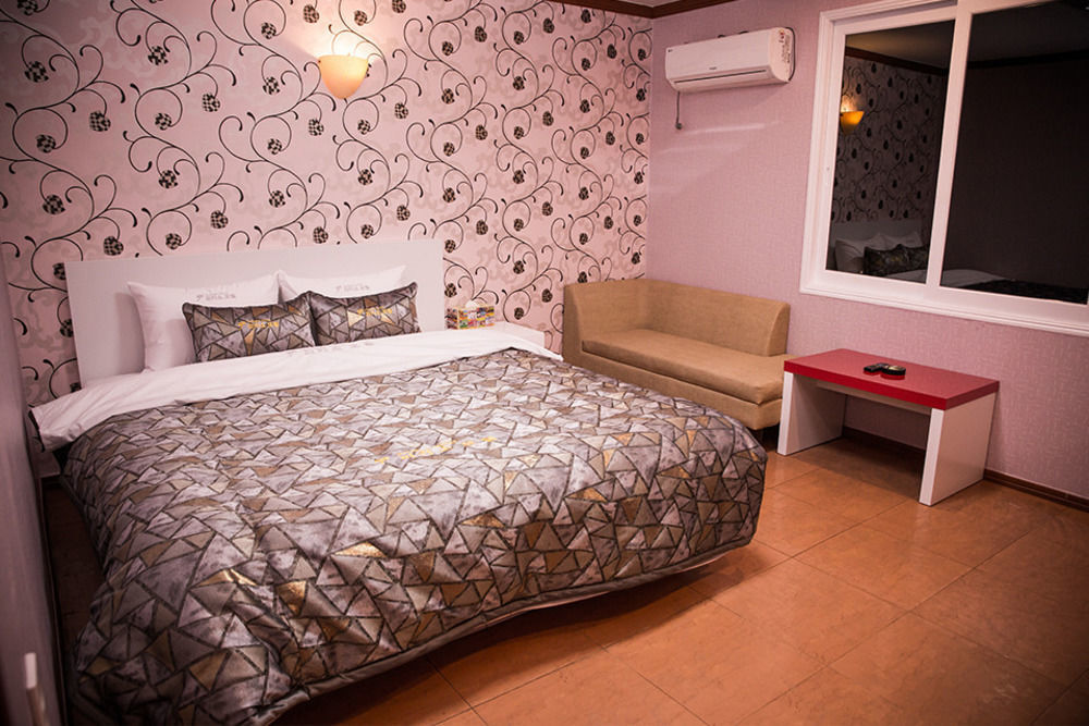 Picasso Motel Haeundae 釜山広域市 エクステリア 写真