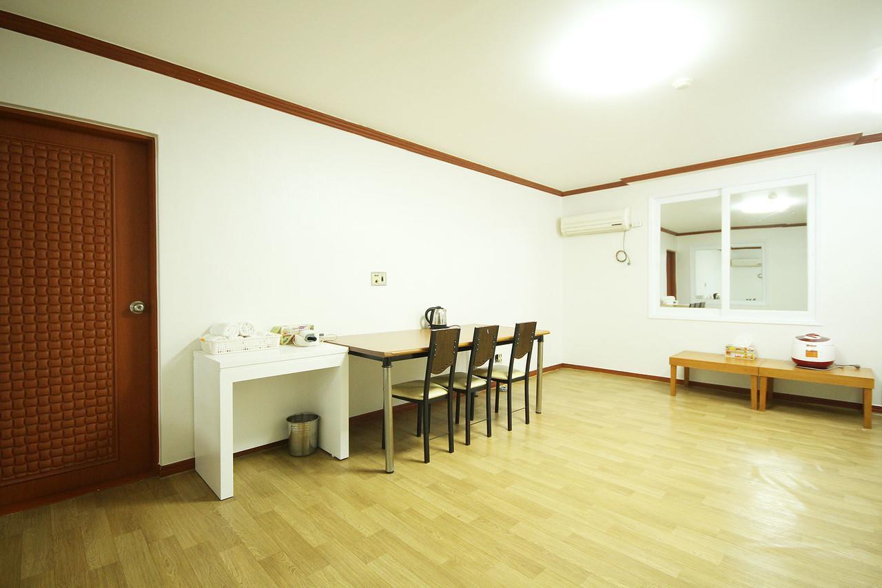 Picasso Motel Haeundae 釜山広域市 エクステリア 写真