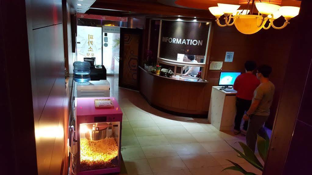 Picasso Motel Haeundae 釜山広域市 エクステリア 写真